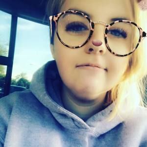 Meet your Posher, Abigail